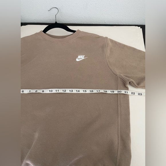 Nike Men's Brown Crewneck Sweater - Picture 11 of 15